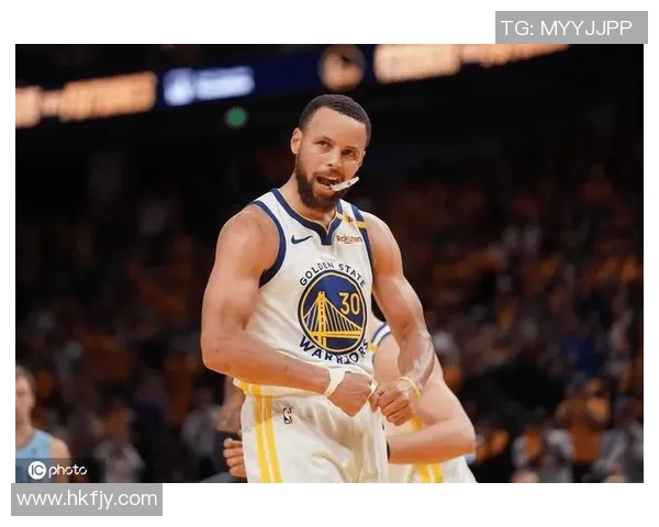 库里荣获NBA年度最佳球员奖，实力得到认可